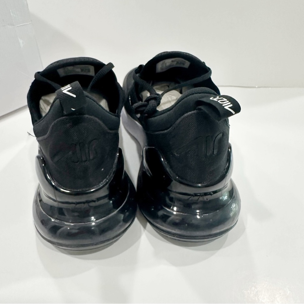 Nike 270 Men’s Shoes - Picture 3 of 9